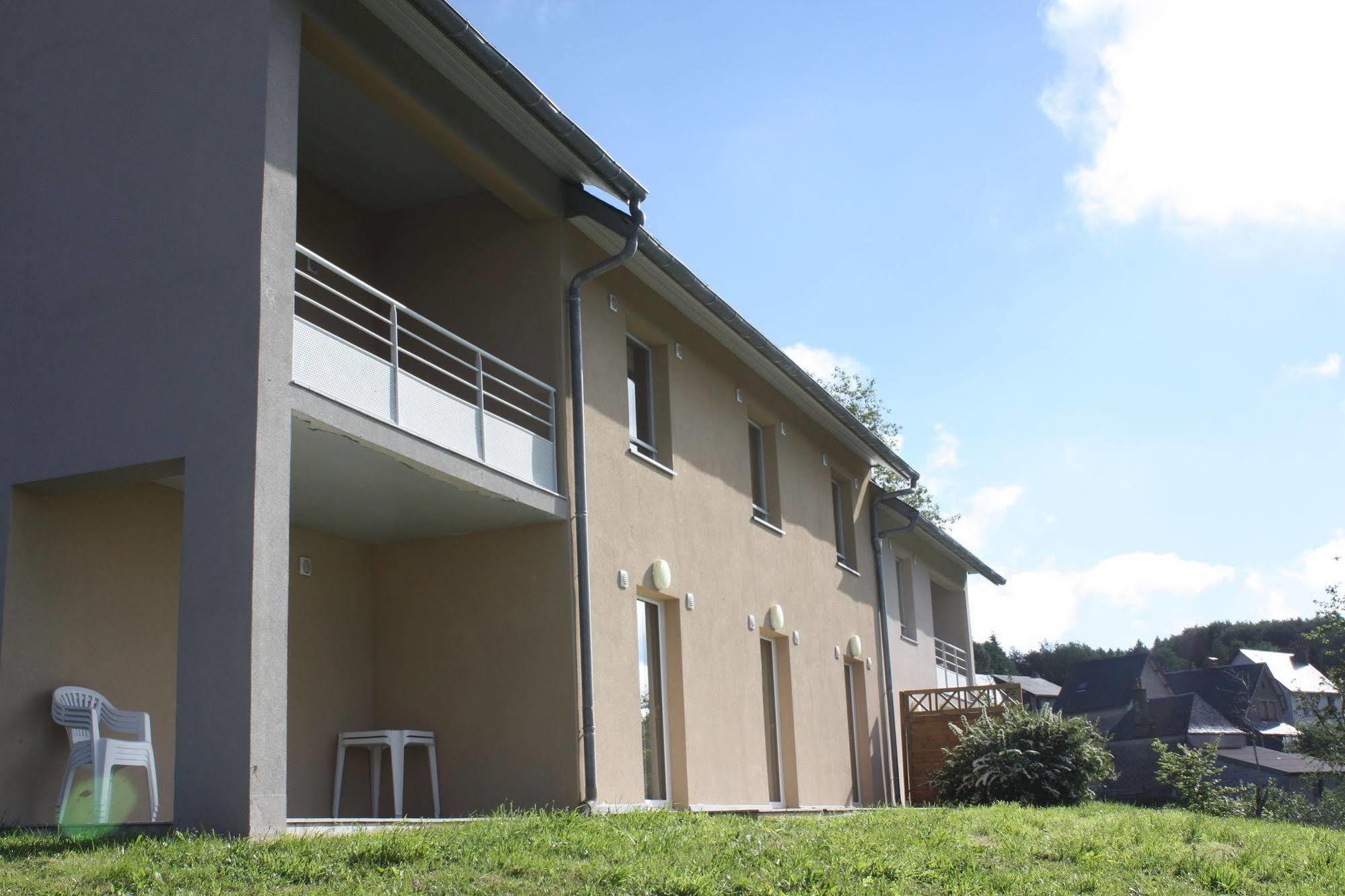 الشقق الفندقية Picherandeفي  Aux Balcons Du Sancy المظهر الخارجي الصورة